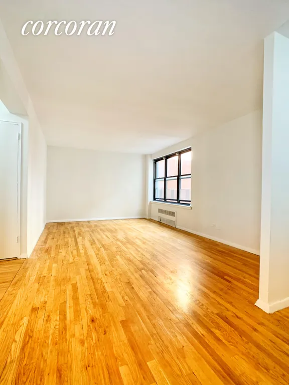New York City Real Estate | View 208 East 70th Street, 5A | 1 Bed, 1 Bath | View 1