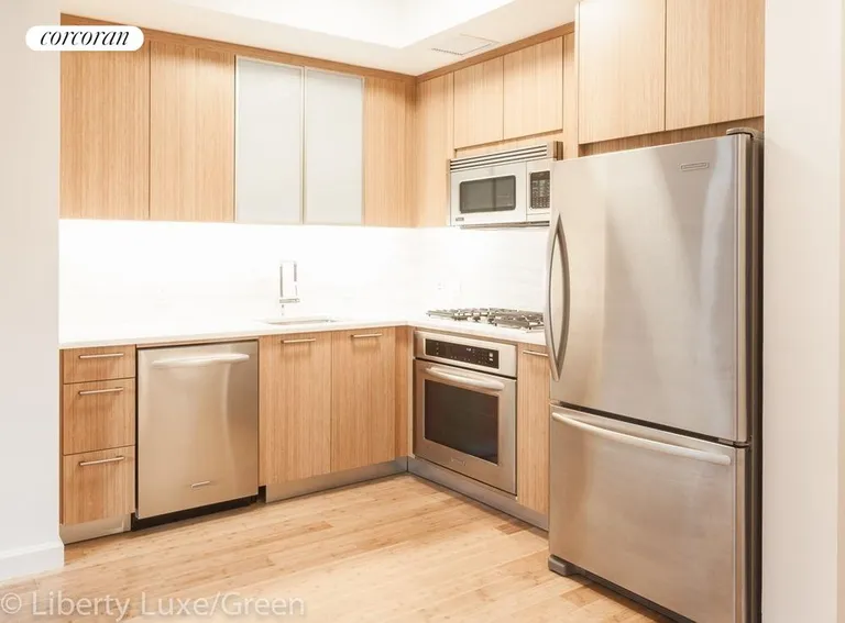 New York City Real Estate | View 300 North End Avenue, 4-L | room 3 | View 4