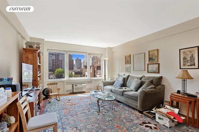 New York City Real Estate | View 45 East End Avenue, 9GH | Living Room | View 8
