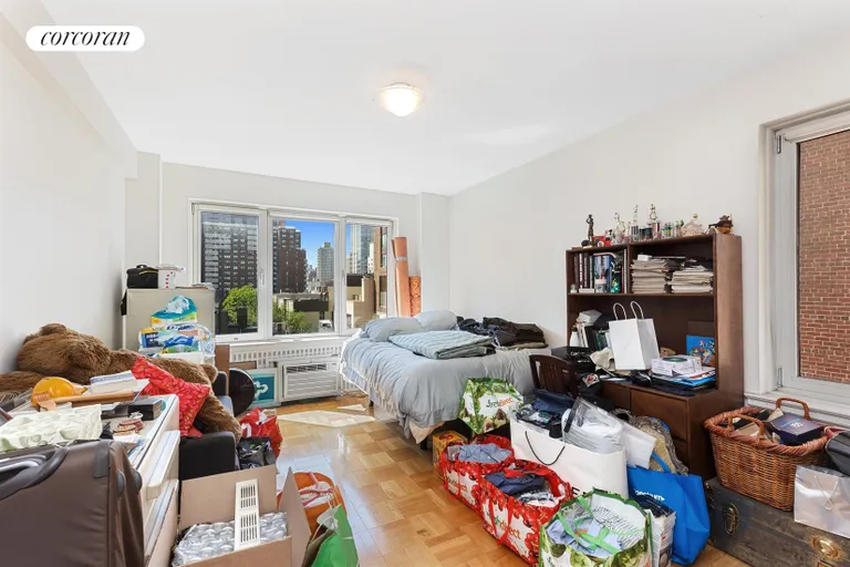 New York City Real Estate | View 45 East End Avenue, 9GH | 3rd Bedroom | View 14