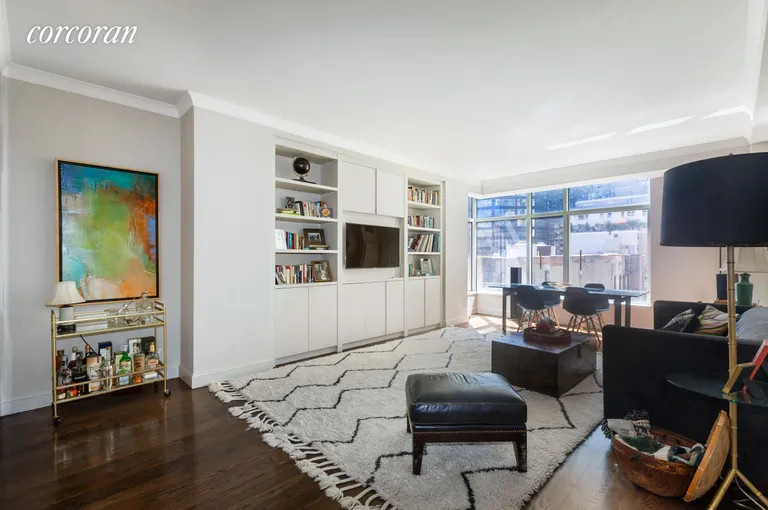 New York City Real Estate | View 250 East 54th Street, 7F | room 1 | View 2