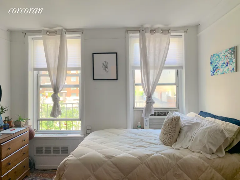 New York City Real Estate | View 215 East 29th Street, 54 | Sleeping area | View 3