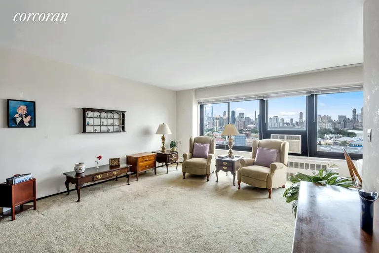 New York City Real Estate | View 33-55 14th Street, 11A | room 2 | View 3
