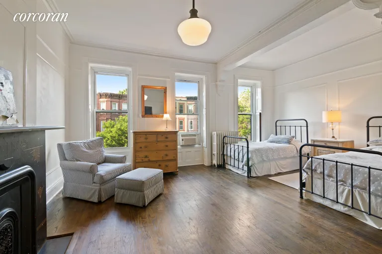 New York City Real Estate | View 490 Halsey Street | room 4 | View 5