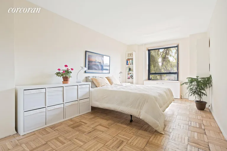 New York City Real Estate | View 185 Clinton Avenue, 4H | room 2 | View 3