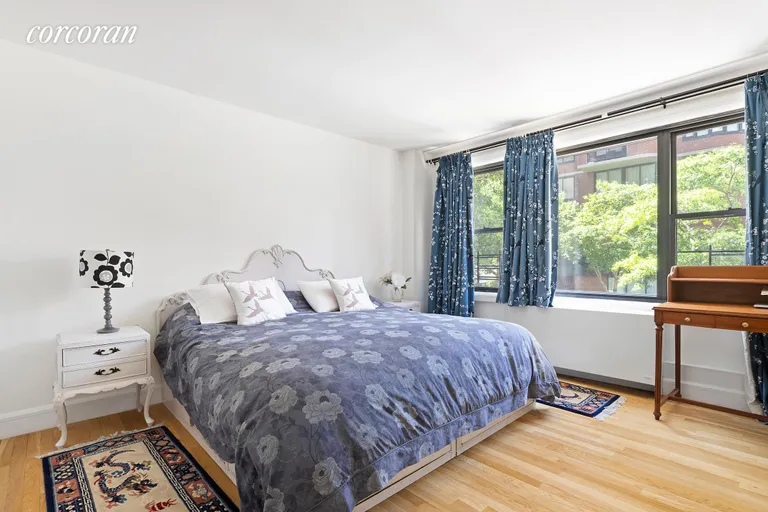 New York City Real Estate | View 301 East 62Nd Street, 2GH | room 5 | View 6