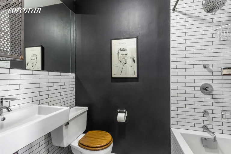 New York City Real Estate | View 157 Waverly Avenue, 3B | Bathroom | View 10