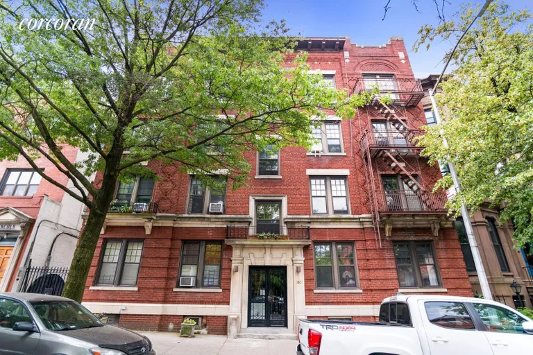 New York City Real Estate | View 160 Lincoln Place, 2B | room 6 | View 7
