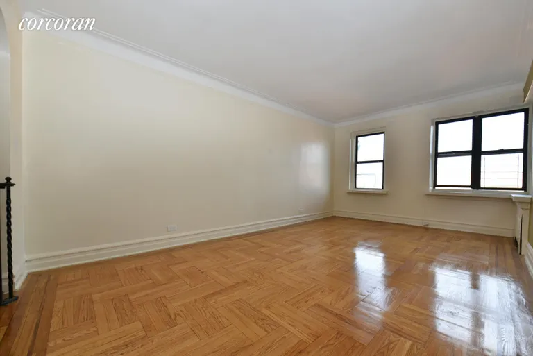 New York City Real Estate | View 3000 Valentine Avenue, 5D | room 1 | View 2
