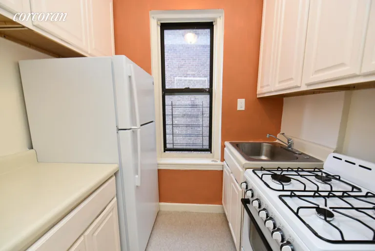 New York City Real Estate | View 3000 Valentine Avenue, 5D | room 3 | View 4