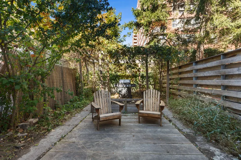 New York City Real Estate | View 30 Chester Court | Grape vines, a trellis and sun! | View 12