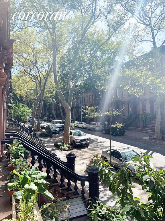 New York City Real Estate | View 21 South Portland Ave, 3F | room 12 | View 13