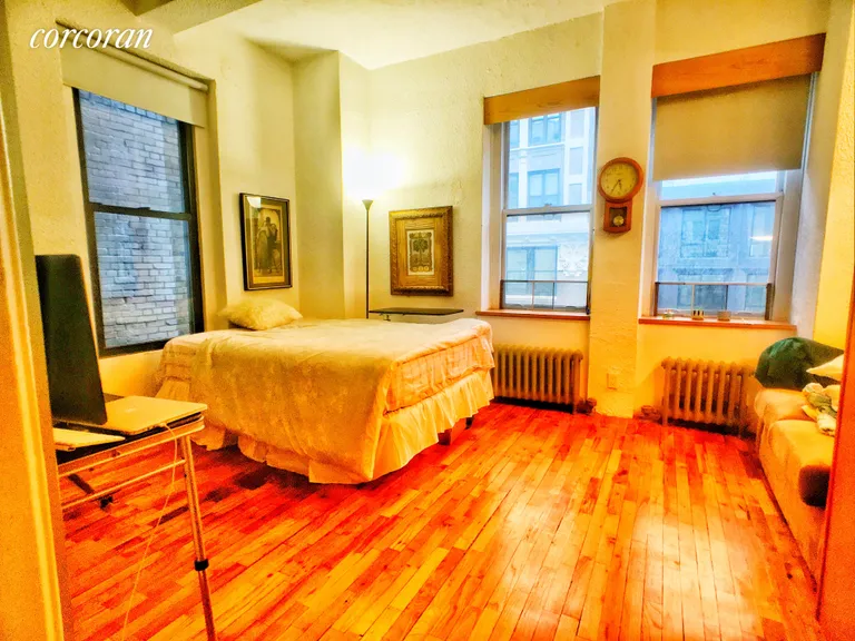 New York City Real Estate | View 4 Lexington Avenue, 11-P | room 2 | View 3