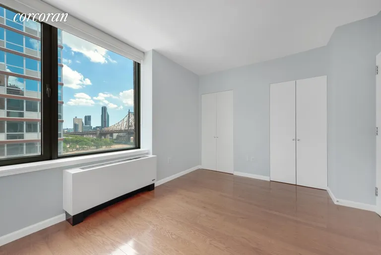 New York City Real Estate | View 455 Main Street, 16K | room 3 | View 4