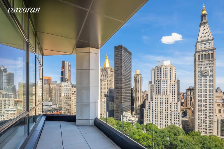 New York City Real Estate | View 10 Madison Square West, 19B | 4 Beds, 4 Baths | View 1