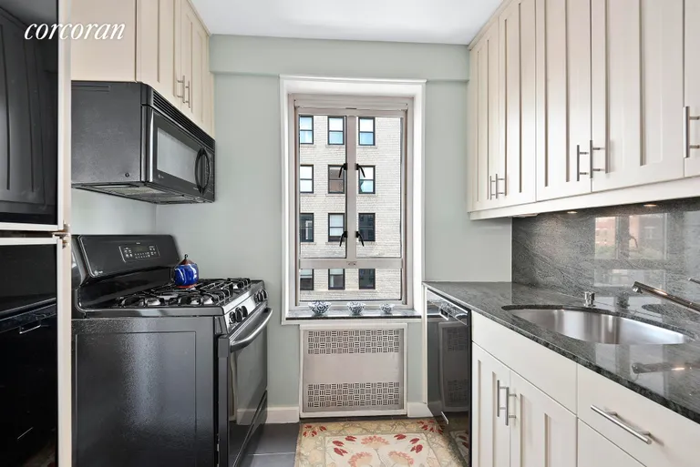 New York City Real Estate | View 60 Remsen Street, 9A | 5 Kitchen | View 5