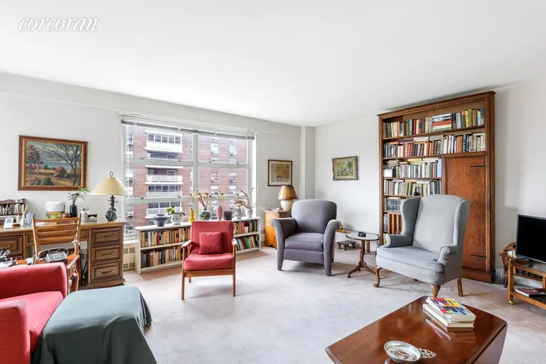 New York City Real Estate | View 80 La Salle Street, 16D | room 2 | View 3