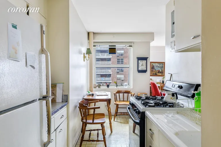 New York City Real Estate | View 80 La Salle Street, 16D | room 3 | View 4