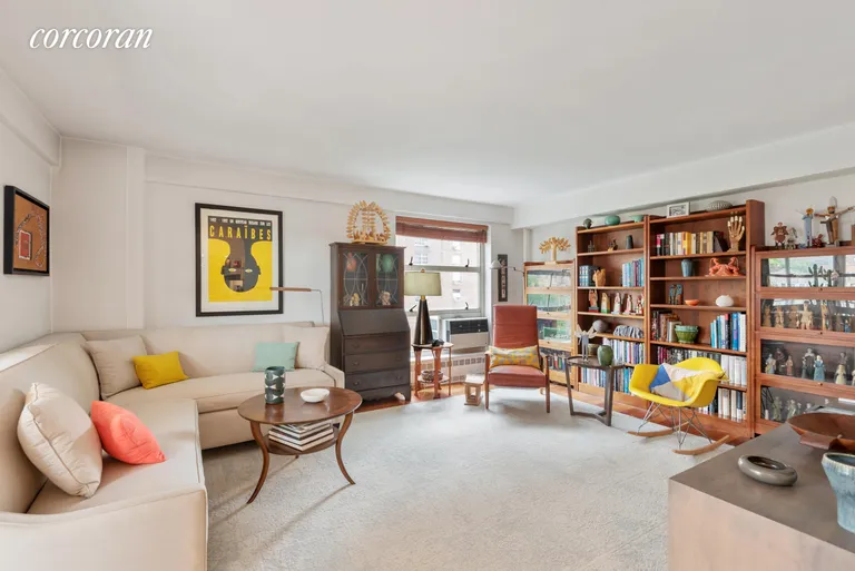 New York City Real Estate | View 70 La Salle Street, 10G | Spacious living room | View 2