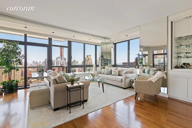 New York City Real Estate | View 100 United Nations Plaza, 37E | 1 Bed, 2 Baths | View 1