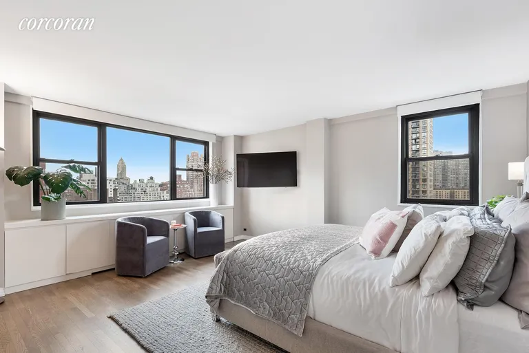 New York City Real Estate | View 315 East 72Nd Street, 20GH | room 4 | View 5