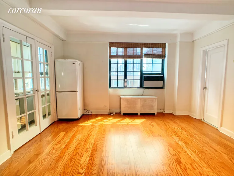 New York City Real Estate | View 211 East 35th Street, 7-A | room 5 | View 6