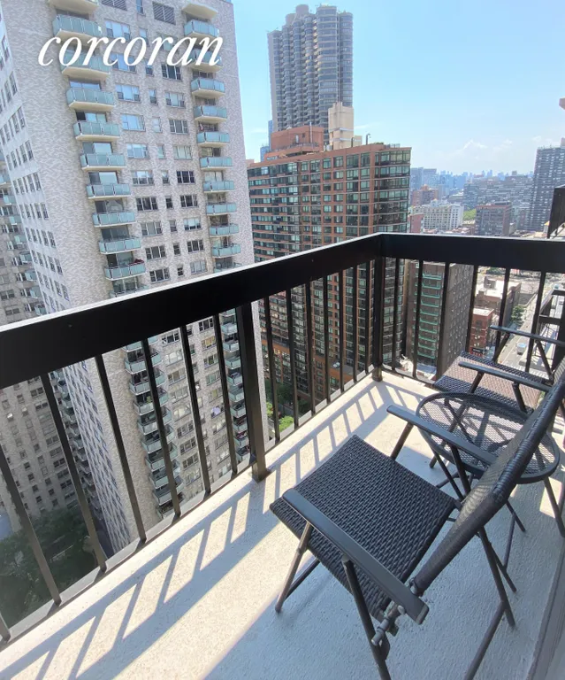 New York City Real Estate | View 250 East 40th Street, 26E | room 1 | View 2