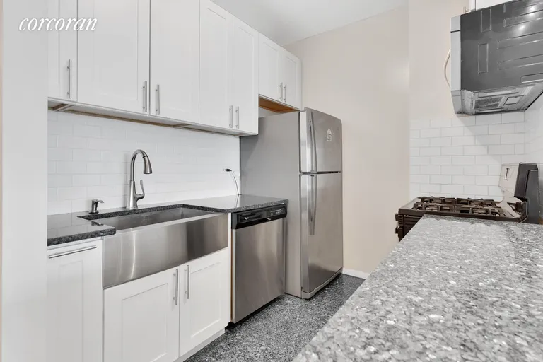 New York City Real Estate | View 350 Albany Street, 10A | room 1 | View 2