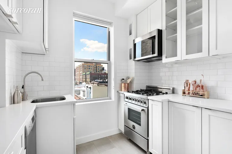 New York City Real Estate | View 170 West 81st Street, 7C | Fully Equipped Windowed Renovated Kitchen | View 3