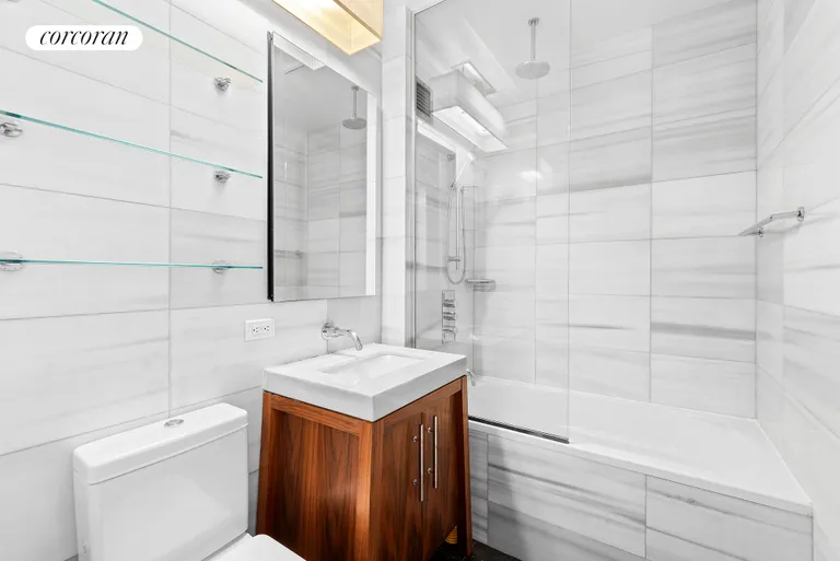 New York City Real Estate | View 88 Greenwich Street, 703 | Bathroom | View 4