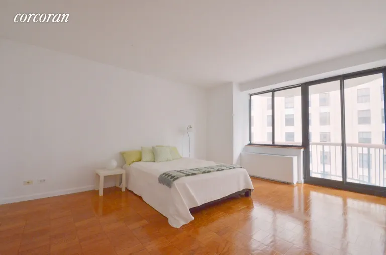 New York City Real Estate | View 45 East 25th Street, 27B | Large master suite with private balcony! | View 4