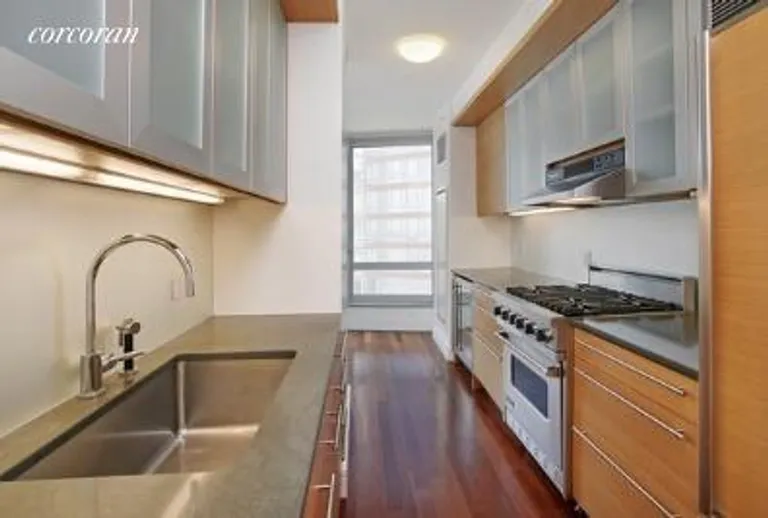 New York City Real Estate | View 30 West Street, 21A | room 1 | View 2