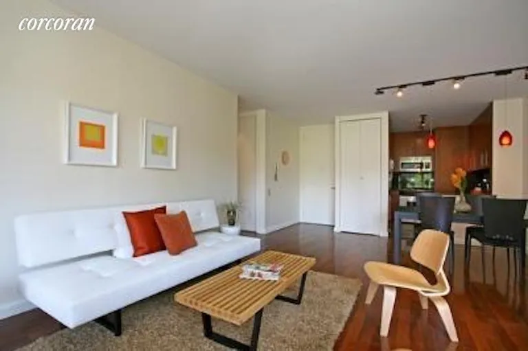 New York City Real Estate | View 401 East 84th Street, 3B | room 1 | View 2
