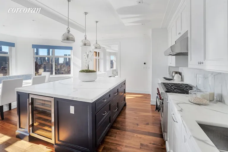 New York City Real Estate | View 188 East 76th Street, 28FL | Eat in Kitchen | View 12