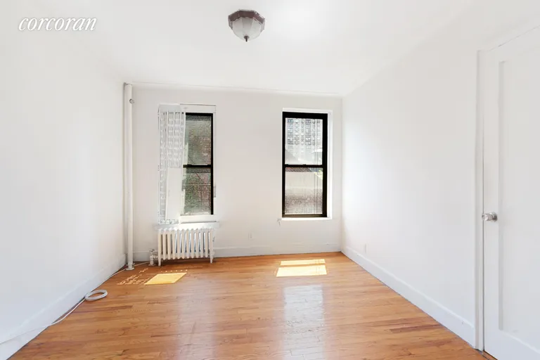 New York City Real Estate | View 210 East 84th Street, 5A | room 1 | View 2
