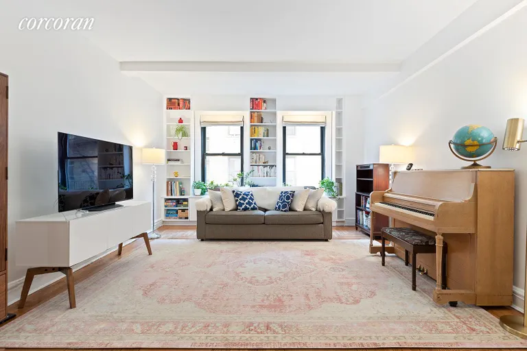 New York City Real Estate | View 135 Eastern Parkway, 2J | room 4 | View 5