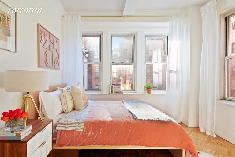 New York City Real Estate | View 126 West 73rd Street, 4A | room 3 | View 4