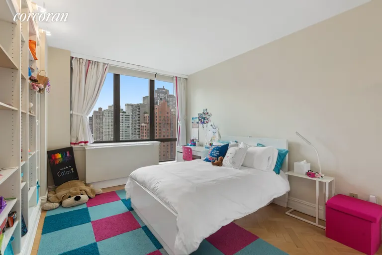 New York City Real Estate | View 2 Columbus Avenue, 21A | room 6 | View 7
