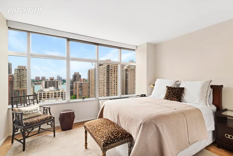 New York City Real Estate | View 160 West 66th Street, 19J | room 3 | View 4