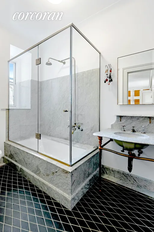 New York City Real Estate | View 151 Central Park West, 6N | Bathroom | View 9