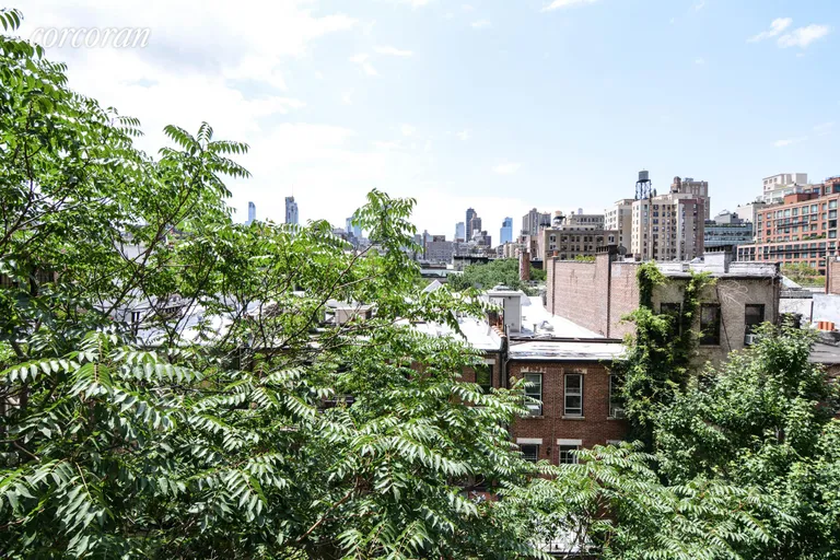 New York City Real Estate | View 140 West 79th Street, 4-E | room 2 | View 3