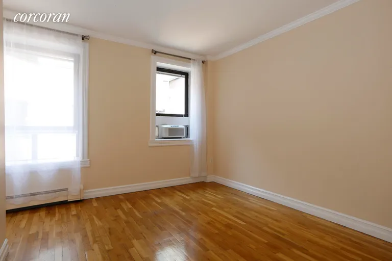 New York City Real Estate | View 250 West 88th Street, 706 | room 5 | View 6
