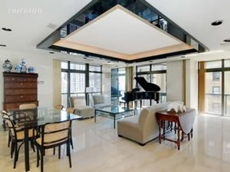 New York City Real Estate | View 100 United Nations Plaza, 16A | 2 Beds, 2 Baths | View 1
