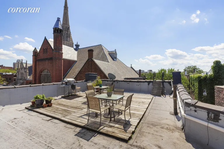 New York City Real Estate | View 798 President Street, 2L | Common Outdoor Space! | View 10