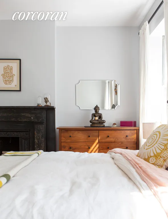 New York City Real Estate | View 12 Cheever Place, 2 | King-sized primary bedroom | View 10