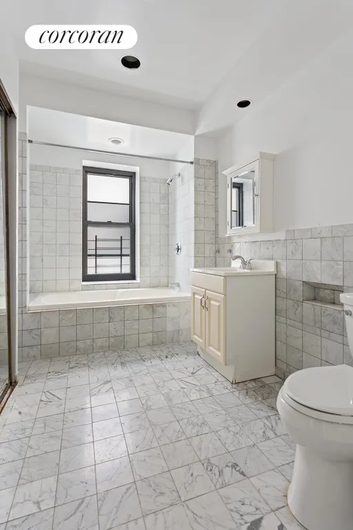 New York City Real Estate | View 575 Riverside Drive, 31 | Expansive Bathroom with Jacuzzi Tub | View 7