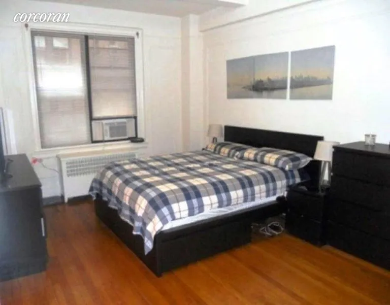 New York City Real Estate | View 162 West 56th Street, 701 | room 3 | View 4
