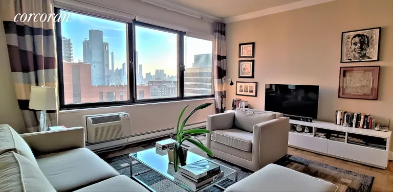 New York City Real Estate | View 1623 Third Avenue, 37G | room 7 | View 8