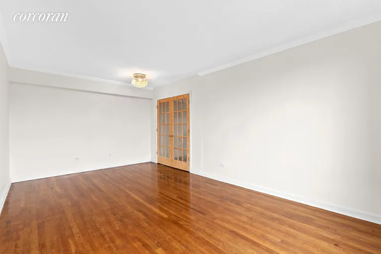 New York City Real Estate | View 150-10 71st Avenue, 6L | room 2 | View 3