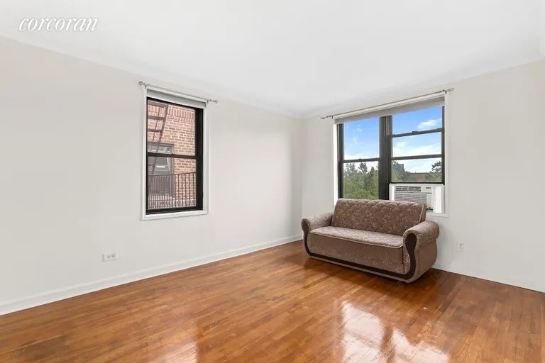 New York City Real Estate | View 150-10 71st Avenue, 6L | room 3 | View 4